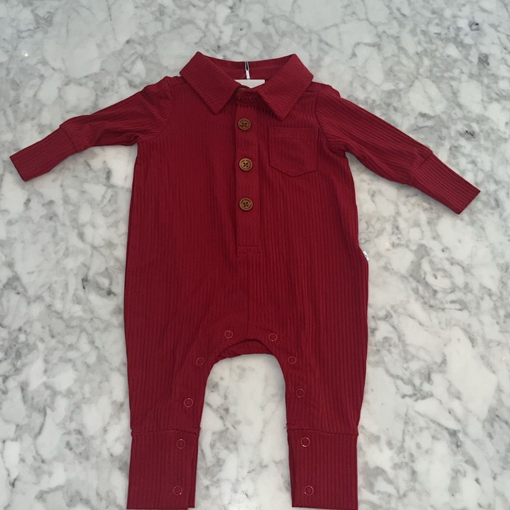 NWT POSH PEANUT LONE SLEEVE COLLARED HENLY LONG ROMPER 9/12M